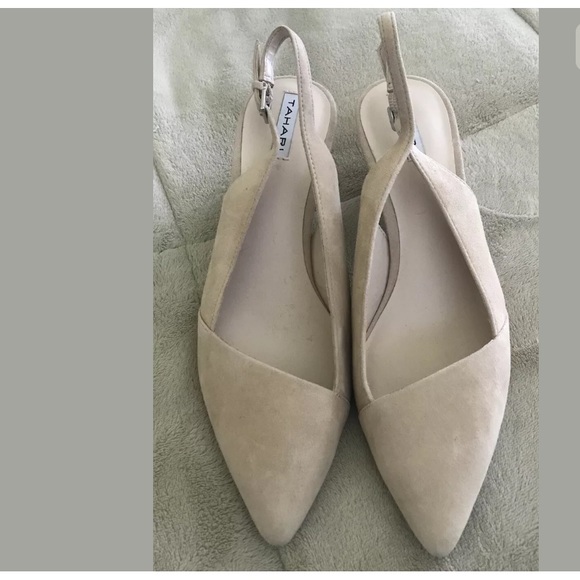 Tahari Shoes - TAHARI Taron PUMPS. 8.5M Nude Suede Slingback